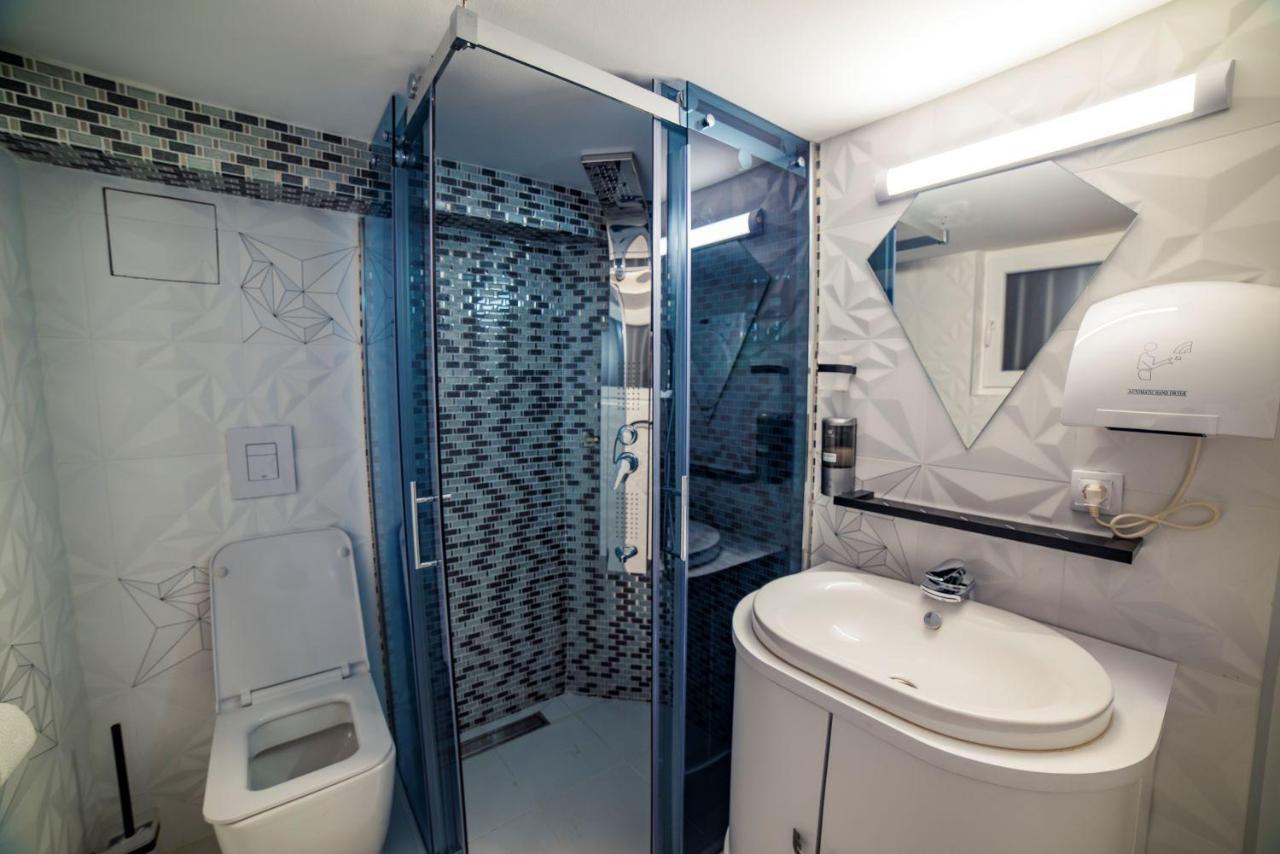 Spa Lux Apartmani ノヴィ・サド エクステリア 写真