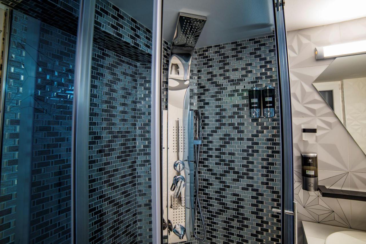 Spa Lux Apartmani ノヴィ・サド エクステリア 写真
