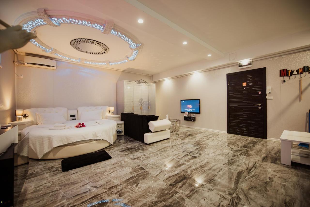 Spa Lux Apartmani ノヴィ・サド エクステリア 写真