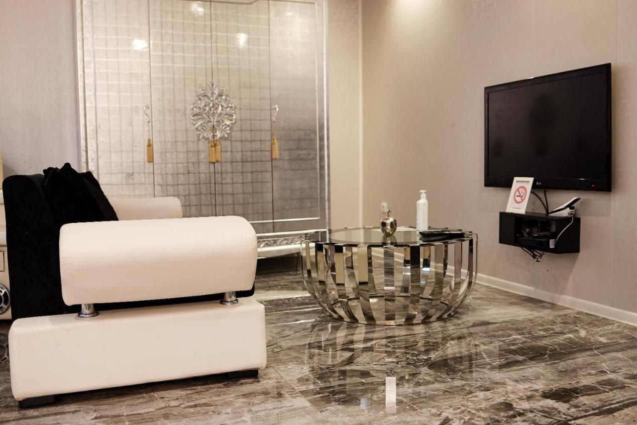 Spa Lux Apartmani ノヴィ・サド エクステリア 写真