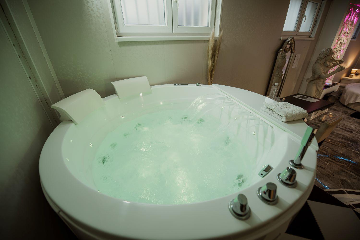 Spa Lux Apartmani ノヴィ・サド エクステリア 写真
