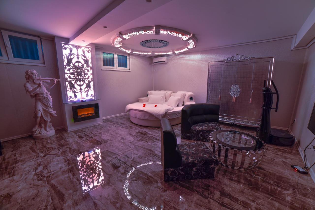 Spa Lux Apartmani ノヴィ・サド エクステリア 写真